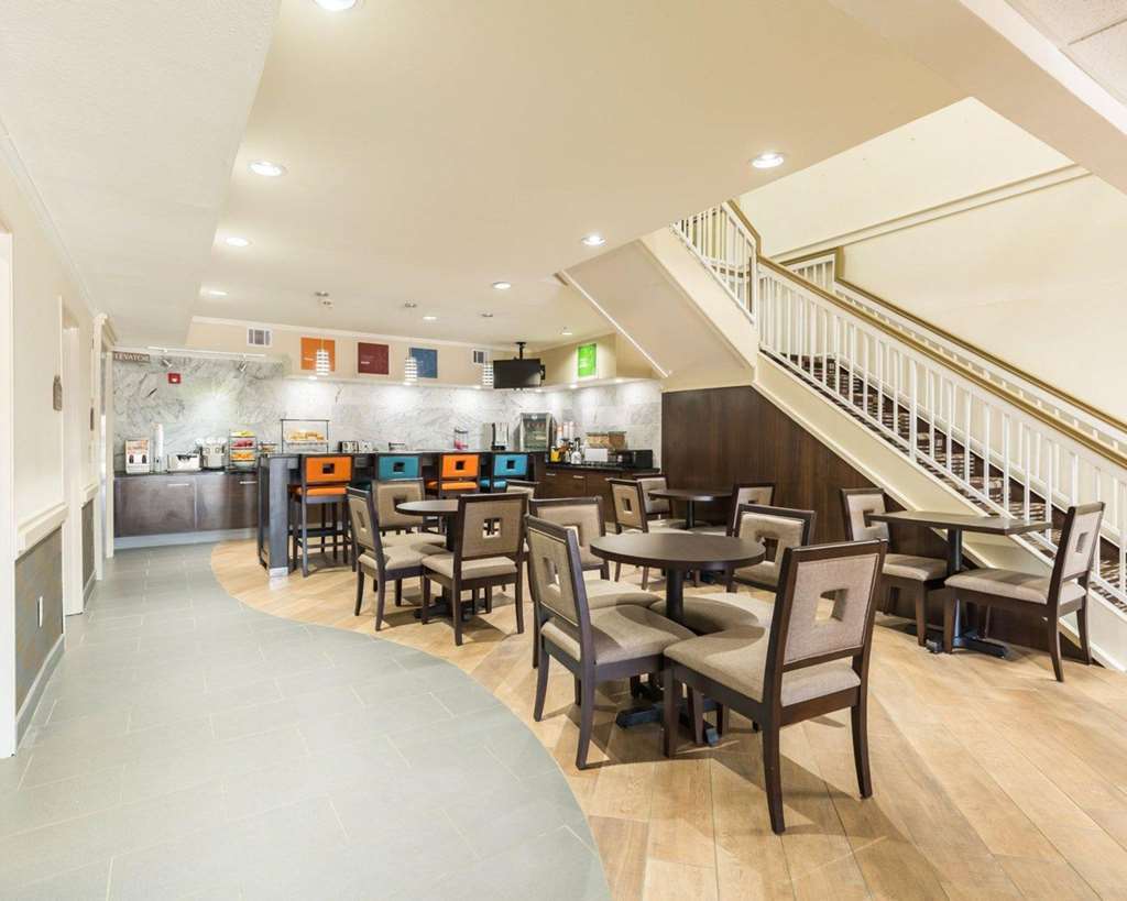 东休斯顿i-10伊克诺拉奇套房酒店 休斯敦 餐厅 照片
